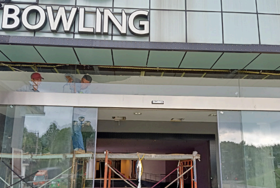 Lắp cửa tự động 2 cánh cho siêu thị Big C ở Đà Lạt