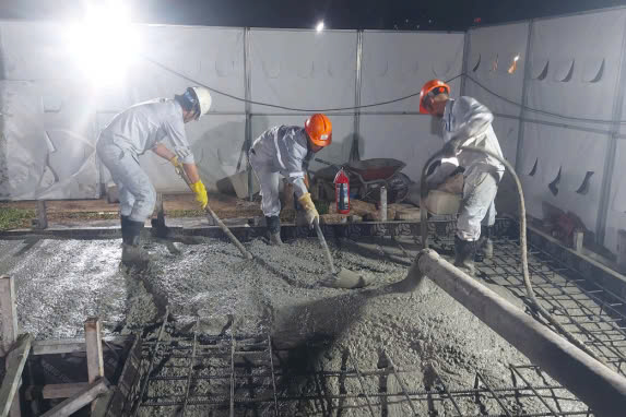 Bê tông móng trụ công trình trường Đại học RMIT