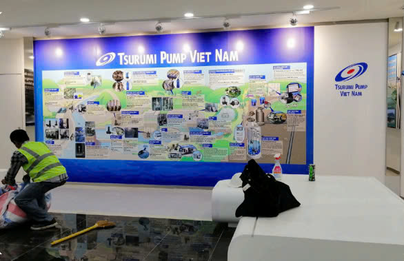 Lát gạch nền, thả trần chìm, ốp Inox đen cho cột. Công trình Tsurumi Nhà Bè