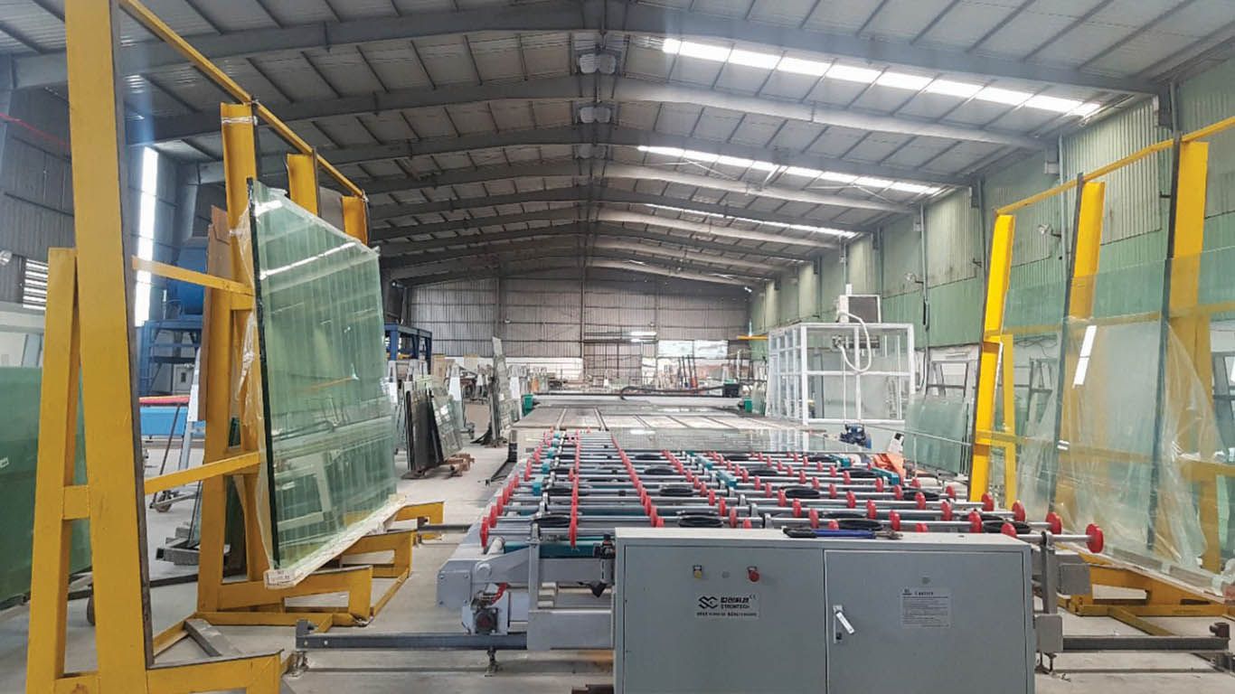 Cung cấp các loại kính xây dựng, kính an toàn, kính cường lực, ...